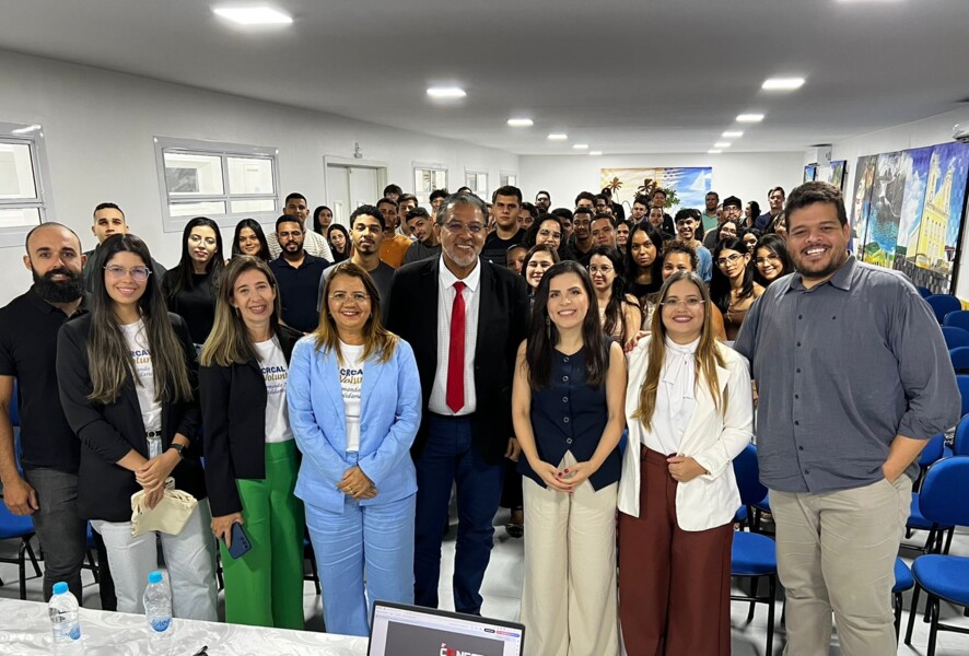 educacao-financeira-marca-encontro-entre-crcal-e-estudantes-na-uneal
